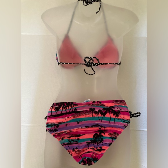 🌞NWOT California Waves Hawaiian Print Triangle Top with Bikini Bottoms A - Picture 11 of 11